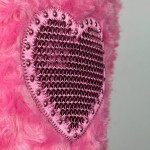 Μπλούζα μακρυμάνικη 'fluffy', με ραμμένη στάμπα καρδιά και πούλιες, ροζ