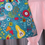 Σετ παντελόνι κάπρι - μπλουζοφόρεμα με σχέδιο λουλουδάκια και ιδιαίτερες λεπτομέρειες, μπλε - ροζ